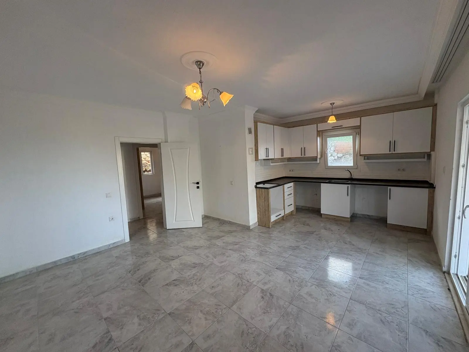 2-Bed-1-Bath-Apart-Gokbel151