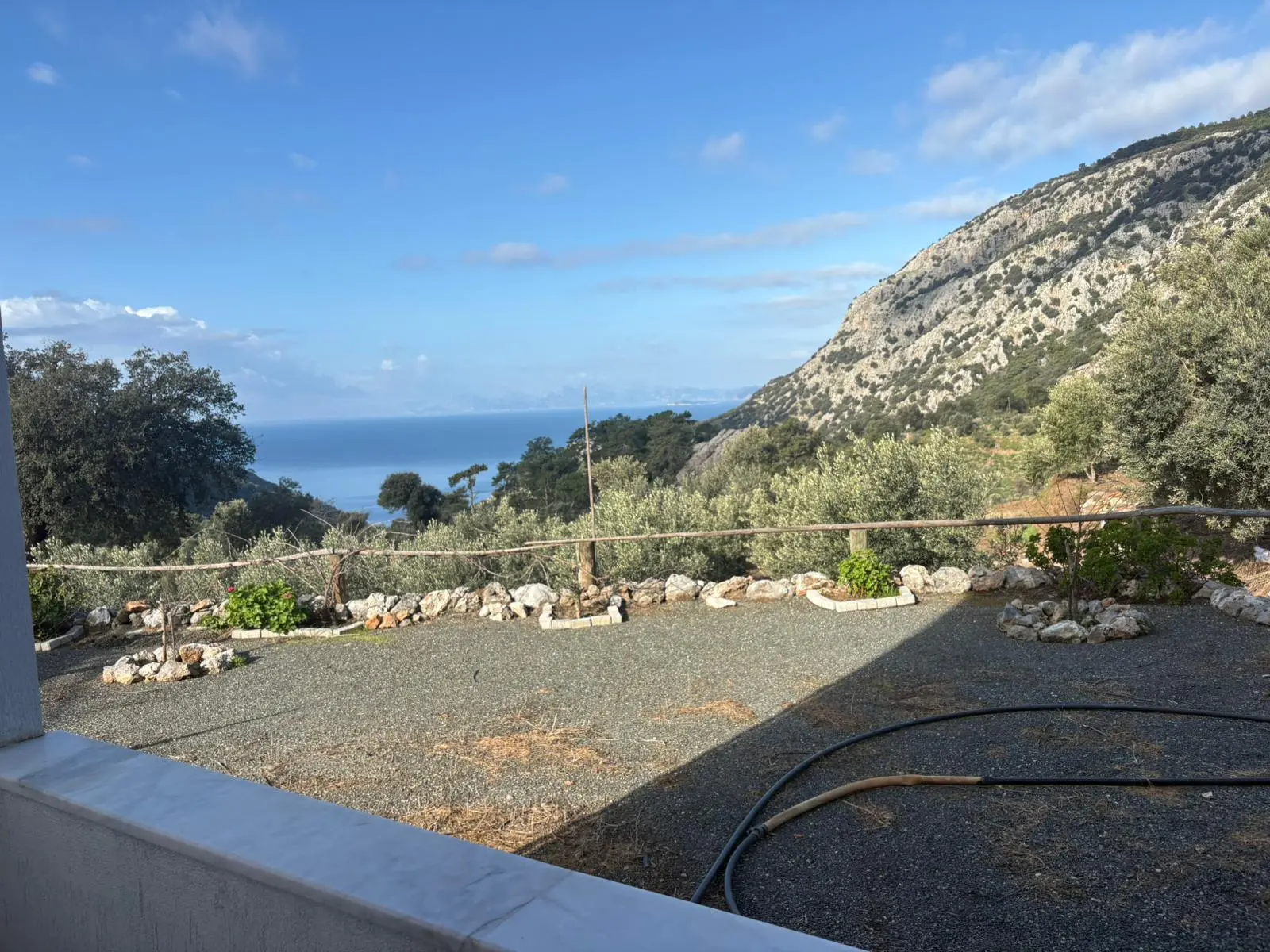 2-Bed-1-Bath-Apart-Gokbel171