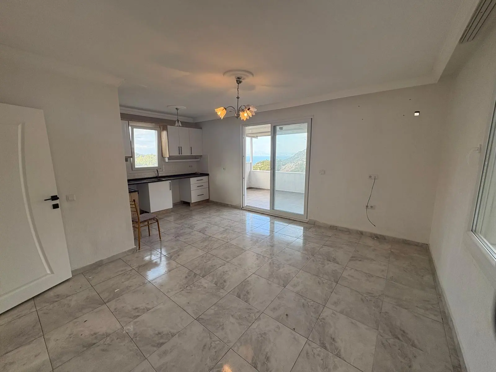 2-Bed-1-Bath-Apart-Gokbel211