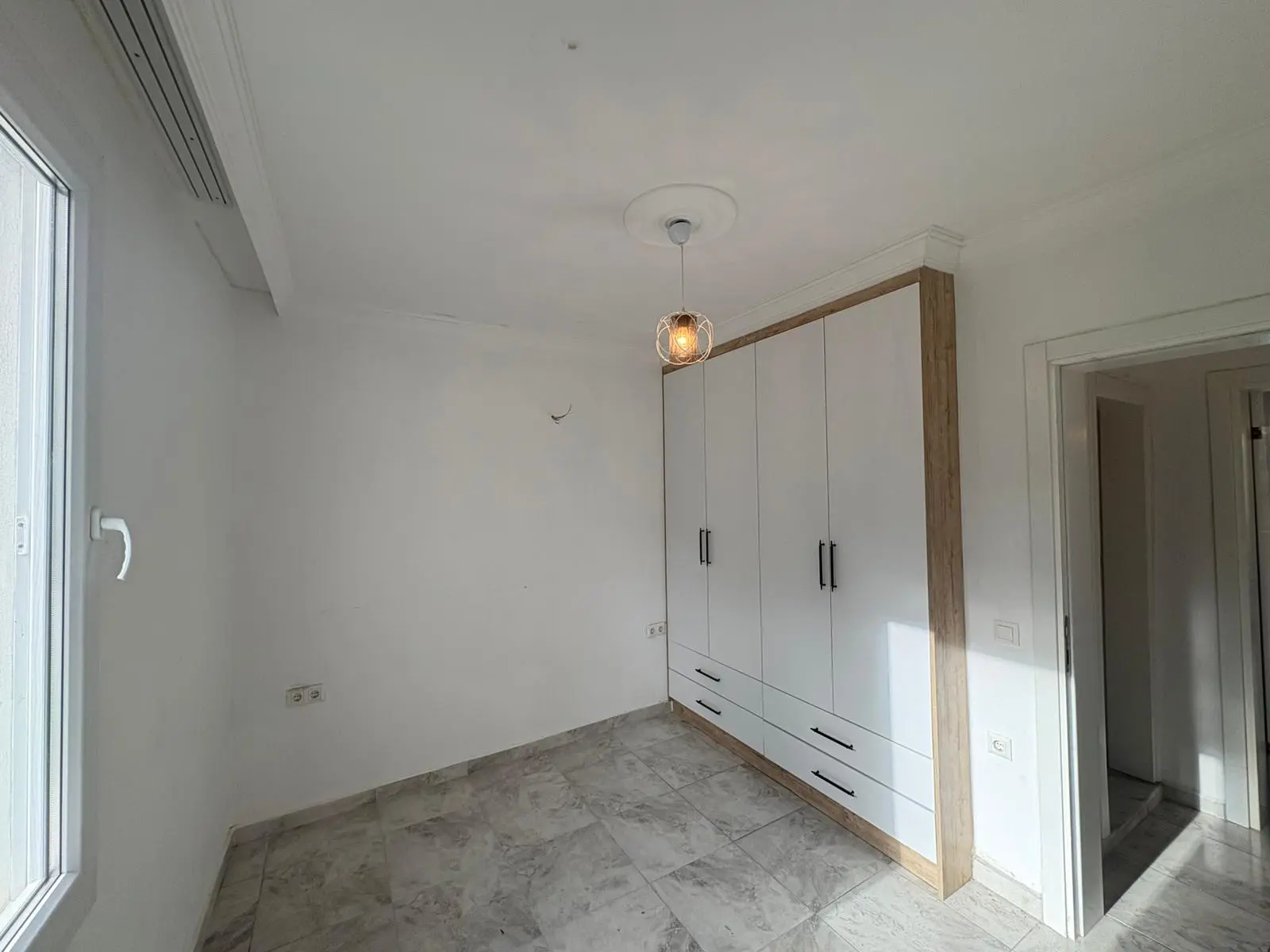 2-Bed-1-Bath-Apart-Gokbel261