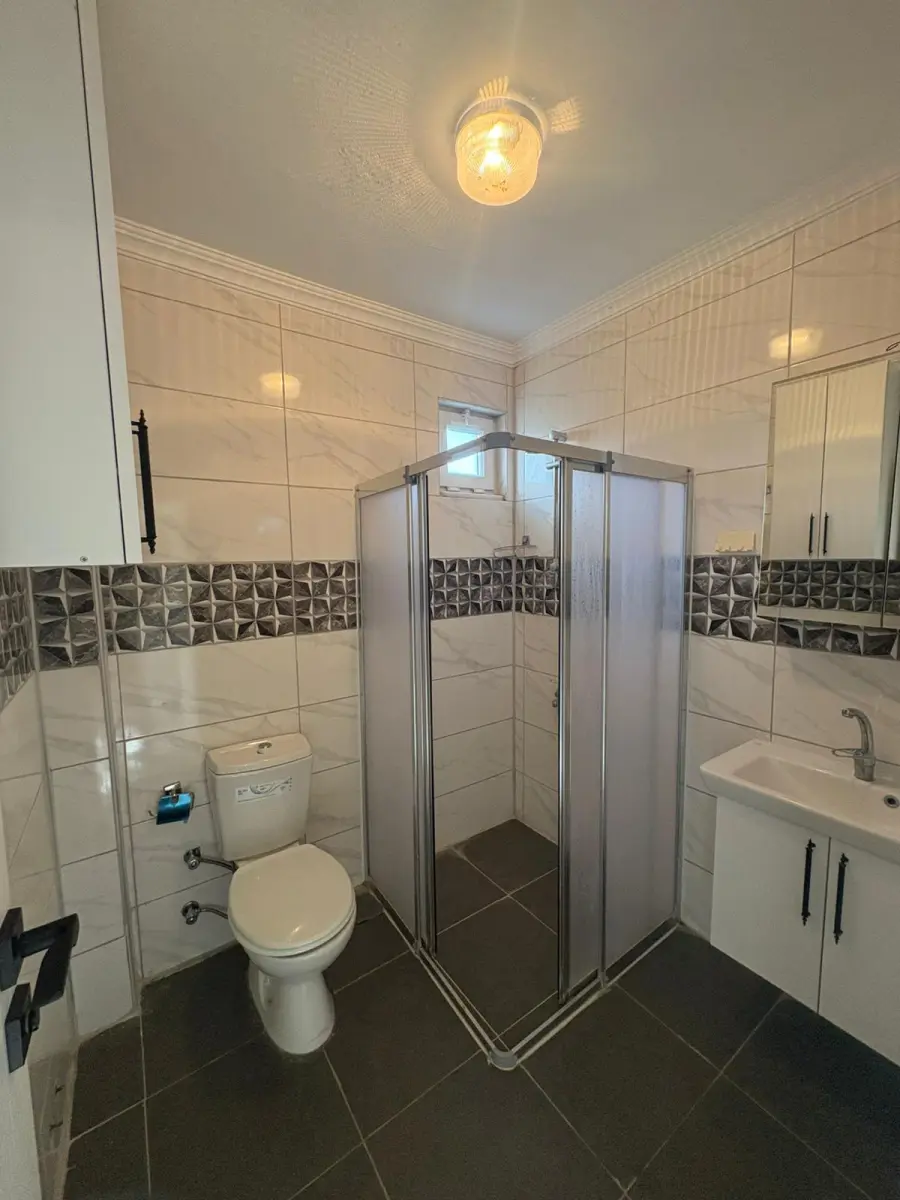 2-Bed-1-Bath-Apart-Gokbel321
