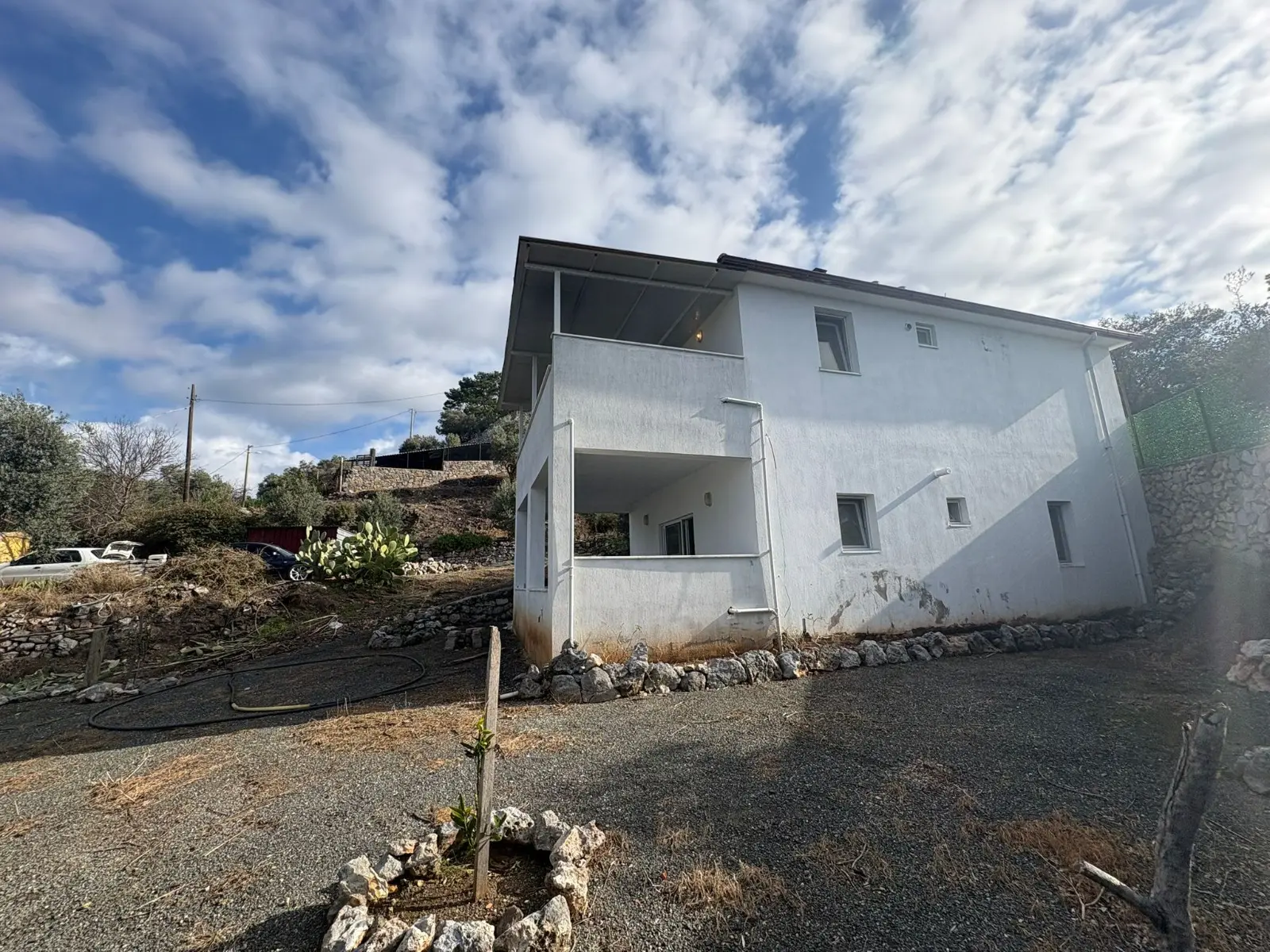 2-Bed-1-Bath-Apart-Gokbel411