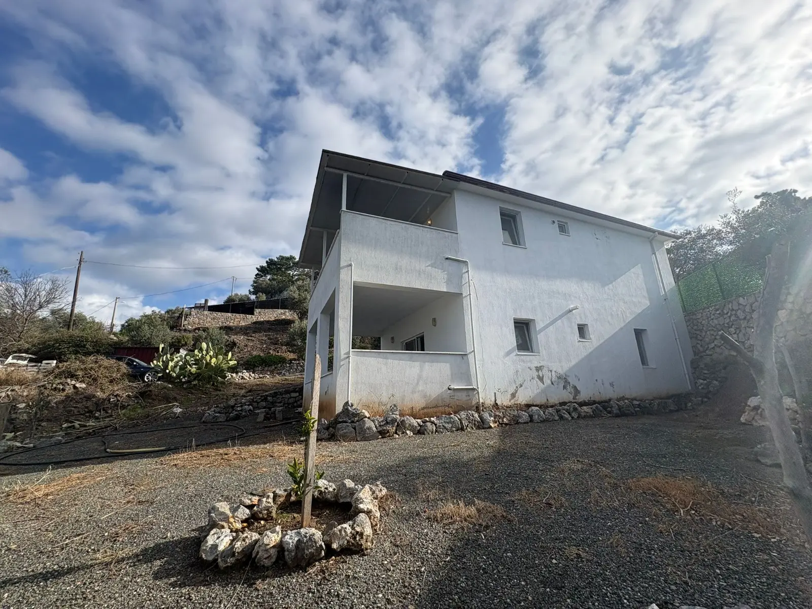 2-Bed-1-Bath-Apart-Gokbel431