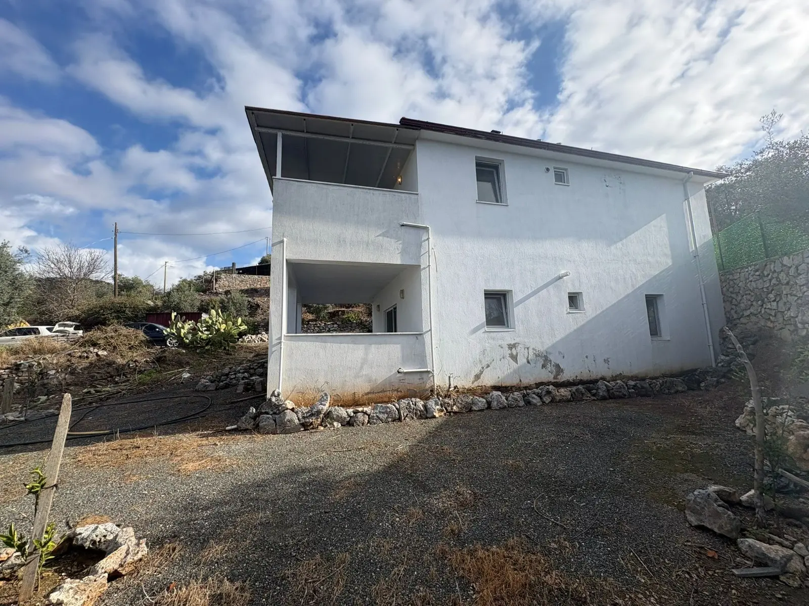 2-Bed-1-Bath-Apart-Gokbel441