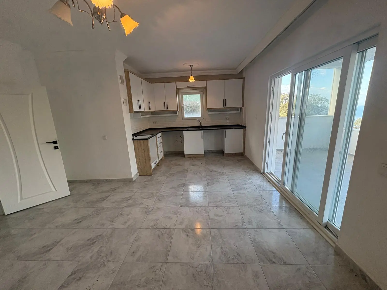 2-Bed-1-Bath-Apart-Gokbel91